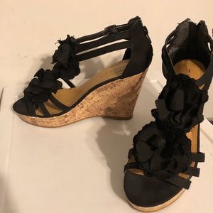 Madden Girl Black Flower Wedge Sandal - Size 8